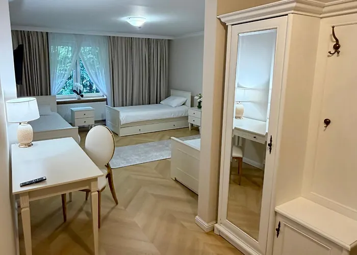 Hotel Palac Akropol
