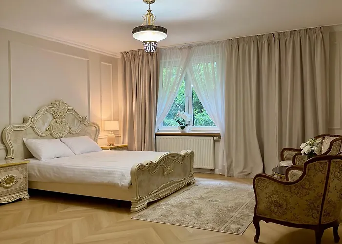 Hotel Palac Akropol